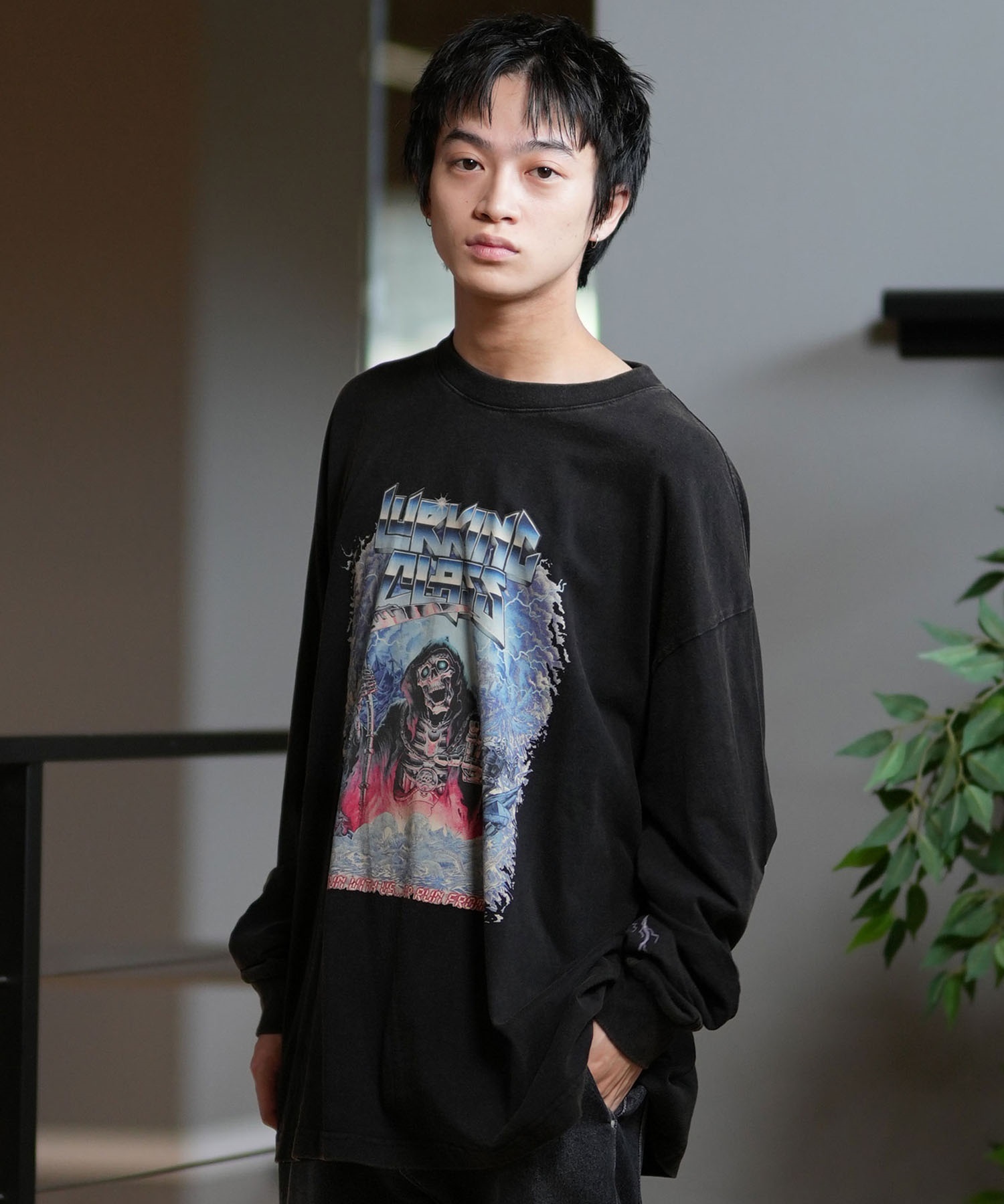 LURKING CLASS ラーキングクラス 長袖 Tシャツ メンズ ロンT フロントプリント ムラサキスポーツ限定 ST24FTM04(BKAD-M)