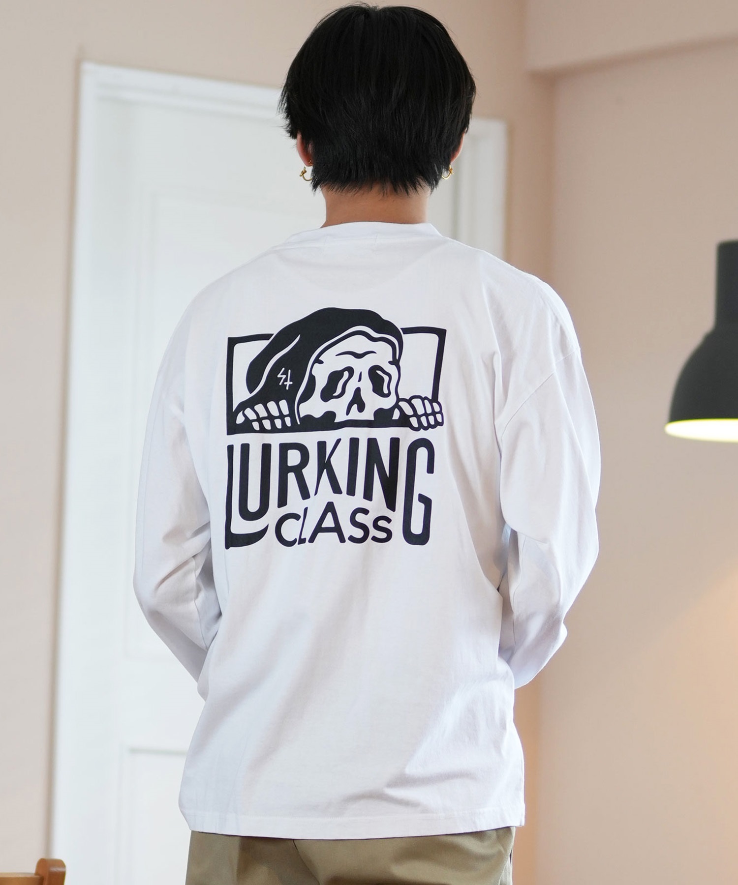 LURKING CLASS ラーキングクラス 長袖 Tシャツ メンズ ロンT バックプリント ST24FTM01 ムラサキスポーツ限定(WHITE-M)