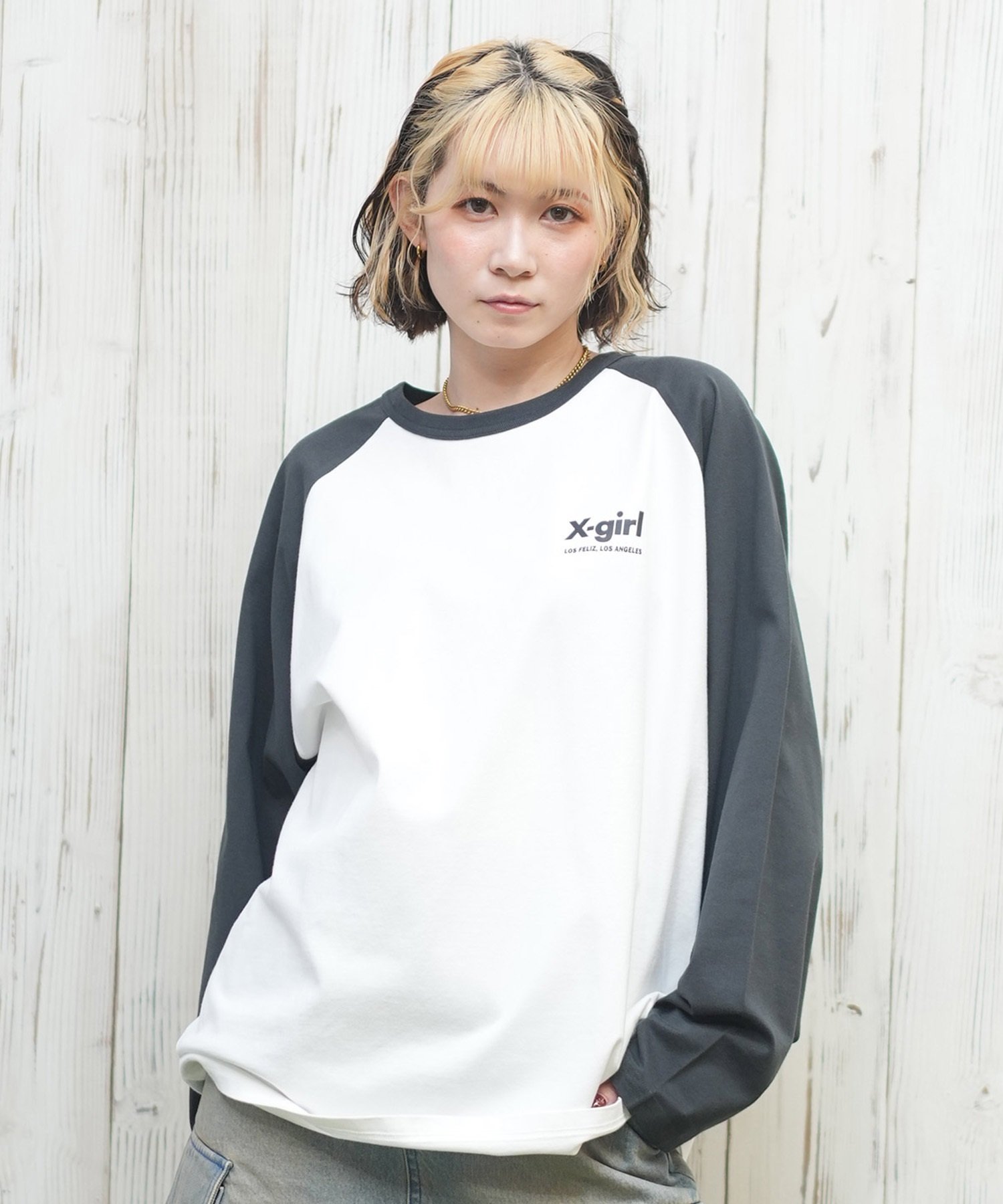 X-girl エックスガール 長袖 Tシャツ レディース ロンT ラグラン バックプリント オーバーサイズ ANML TRPL LG BB BIG TEE 105251011026(BLACK-S)