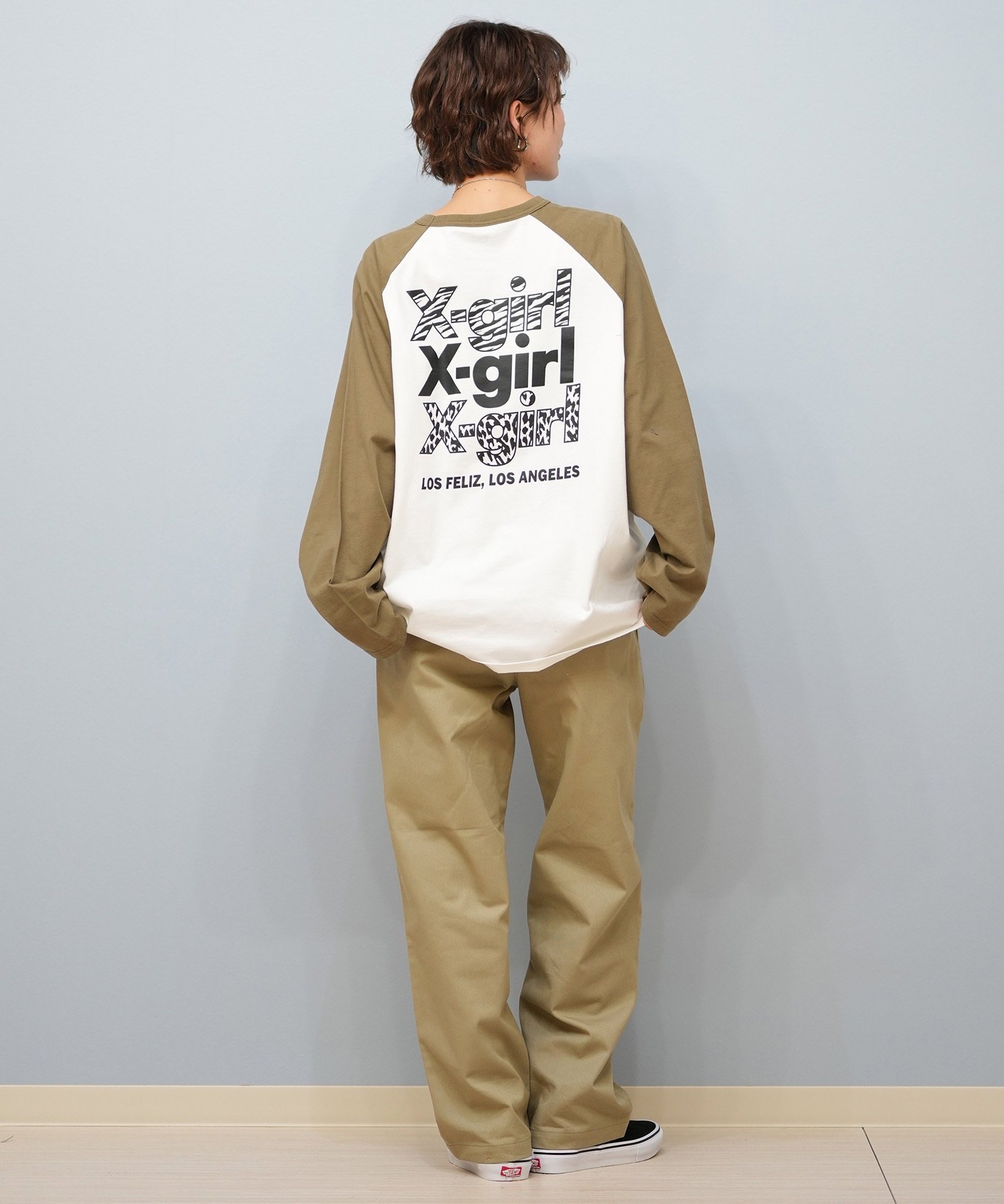 X-girl エックスガール 長袖 Tシャツ レディース ロンT ラグラン バックプリント オーバーサイズ ANML TRPL LG BB BIG TEE 105251011026(BLACK-S)